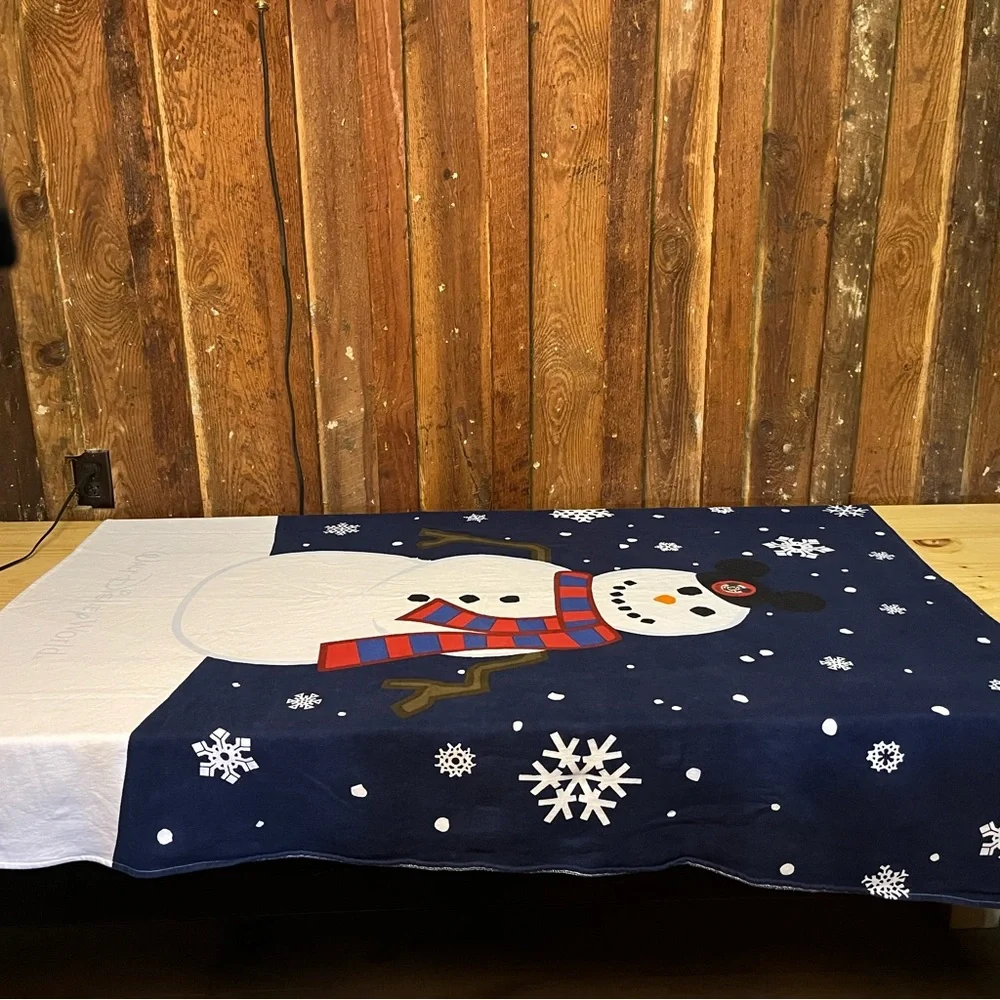 Disney World Disneyland Resort Fleece Throw Blanket Snowman Mickey Christmas